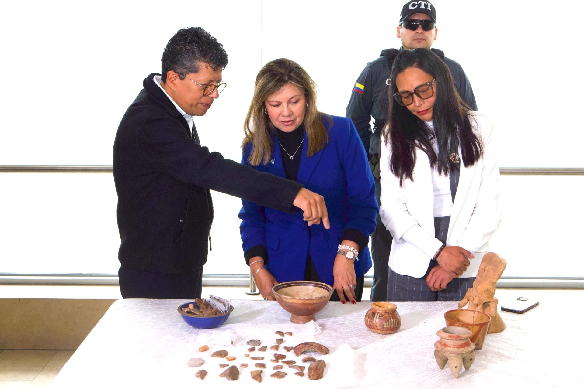 Colombia recupera piezas arqueologicas de valor incalculable repatriadas de Peru2