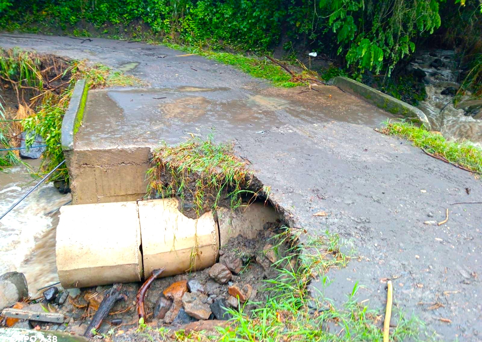 Emergencias climaticas afectan municipios de Cundinamarca en los ultimos dias2