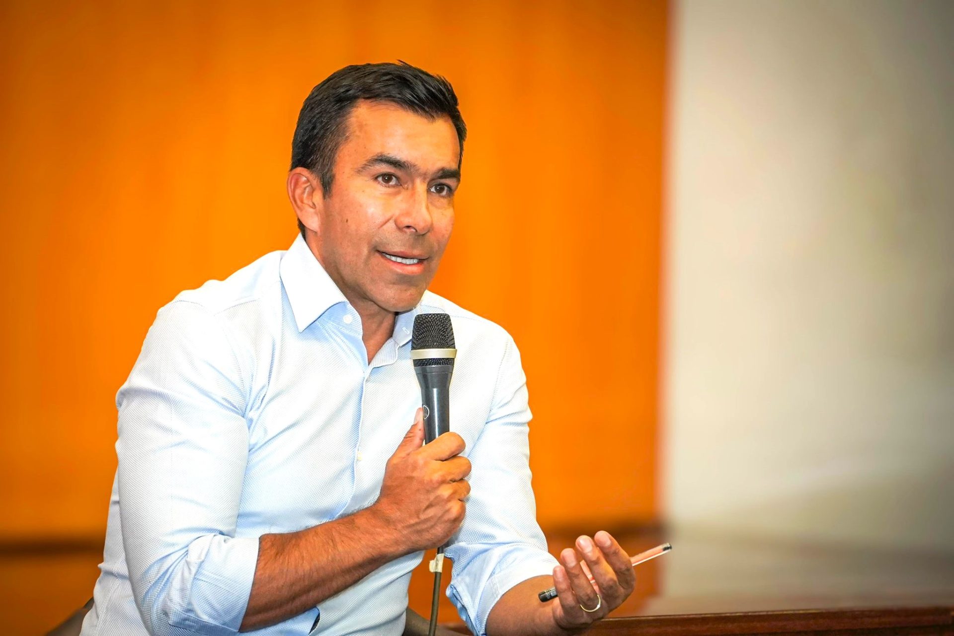 Gobernador de Cundinamarca insta al Gobierno Nacional que se eviten retrasos en el Regiotram1