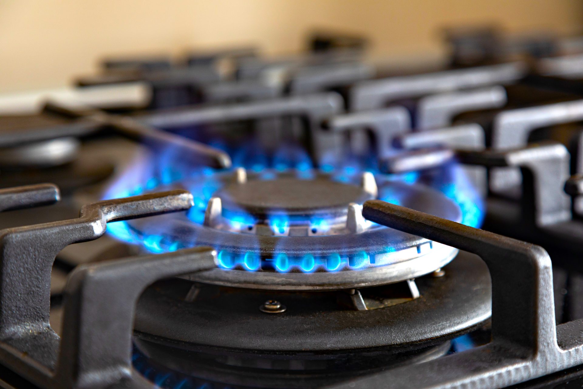 Ministerio de Minas y Energia explica las causas del alza en las tarifas del gas natural1