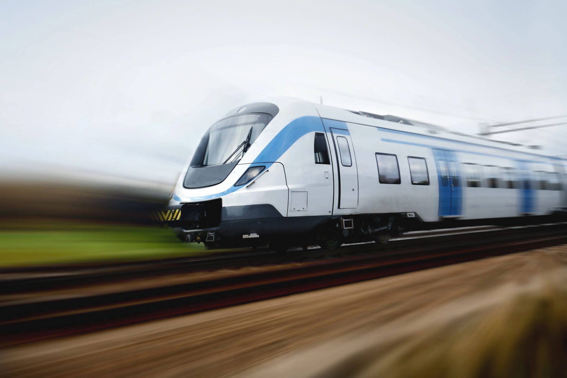 Tren de Zipaquira luz verde para su cofinanciacion y avance en tramites Depositphotos