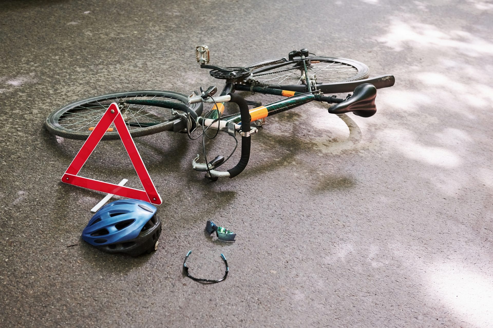 no people place of hit bicycle accident on the r 2023 11 27 04 58 04 utc