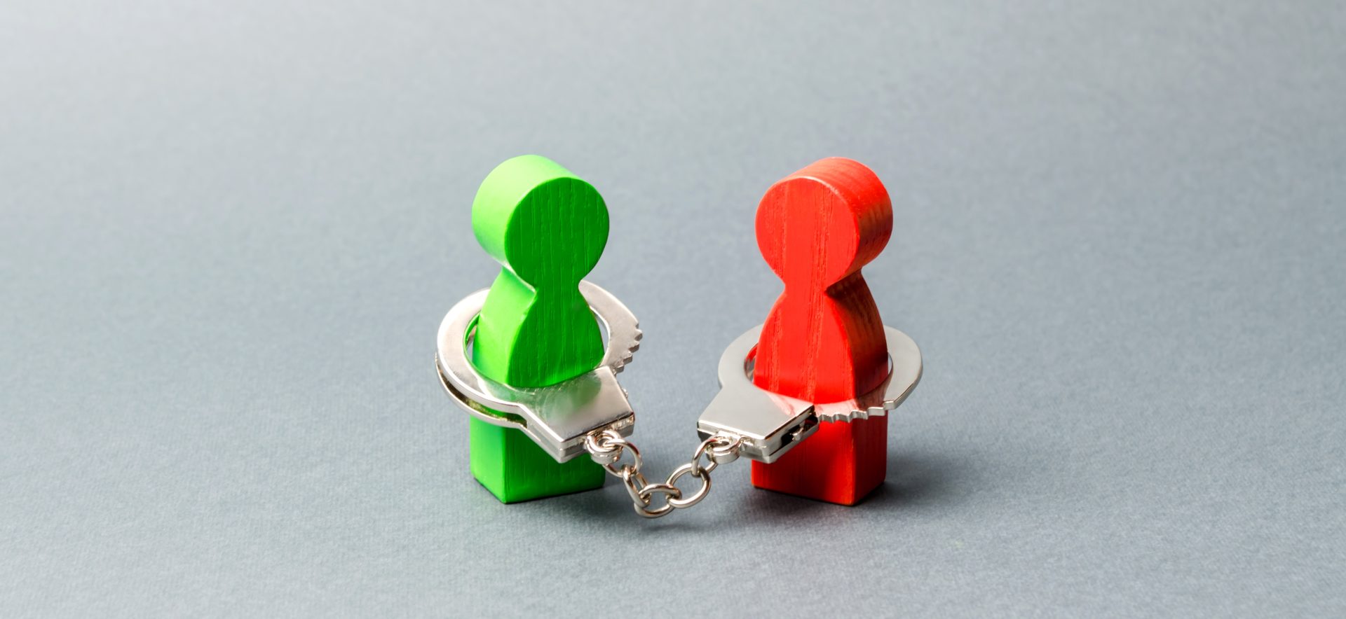 two people are handcuffed 2023 11 27 05 35 56 utc