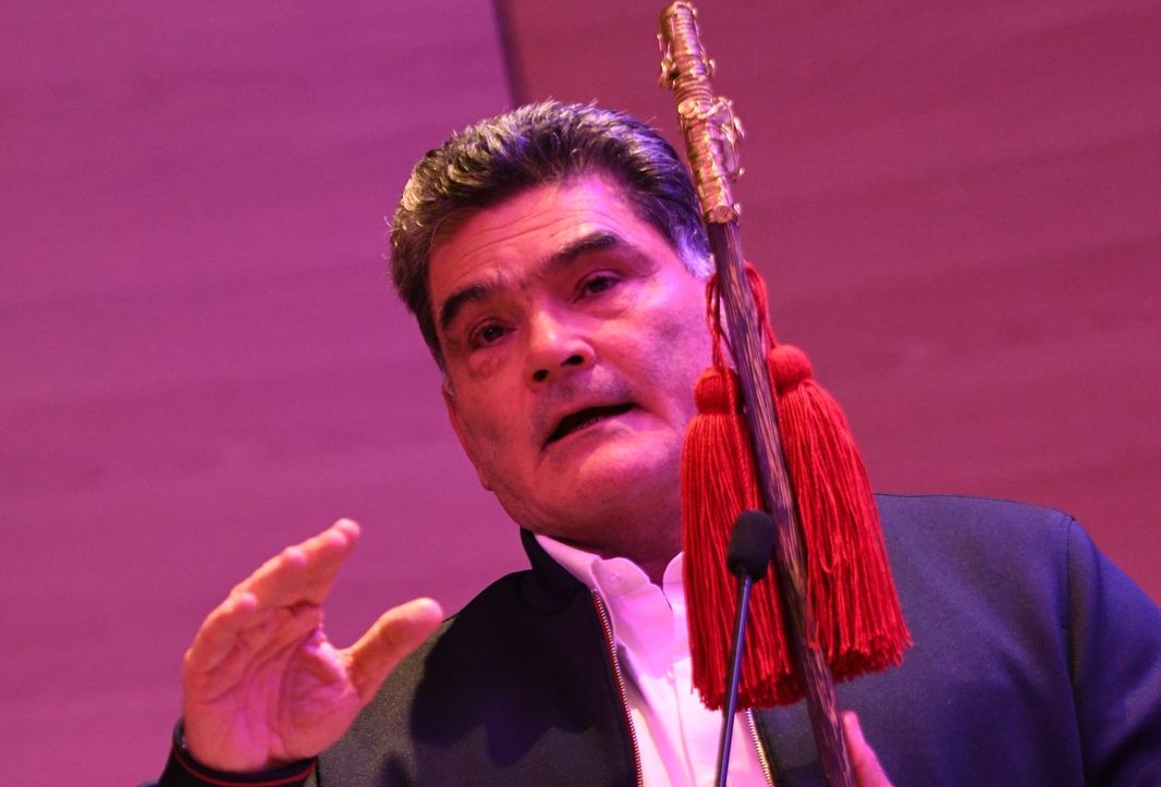 Gregorio Eljach recibe baston de mando de pueblos indigenas Kogui y Wiwa2