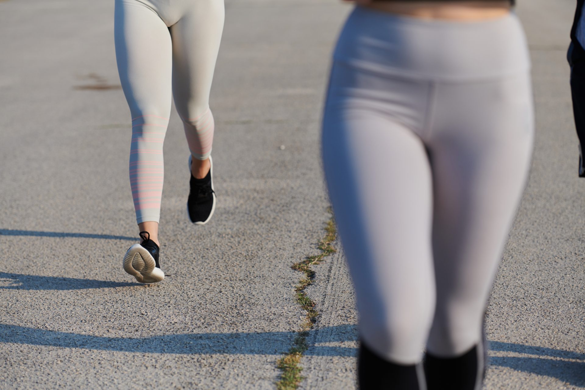 close up athletic runner s legs captured in actio 2025 01 15 16 18 00 utc