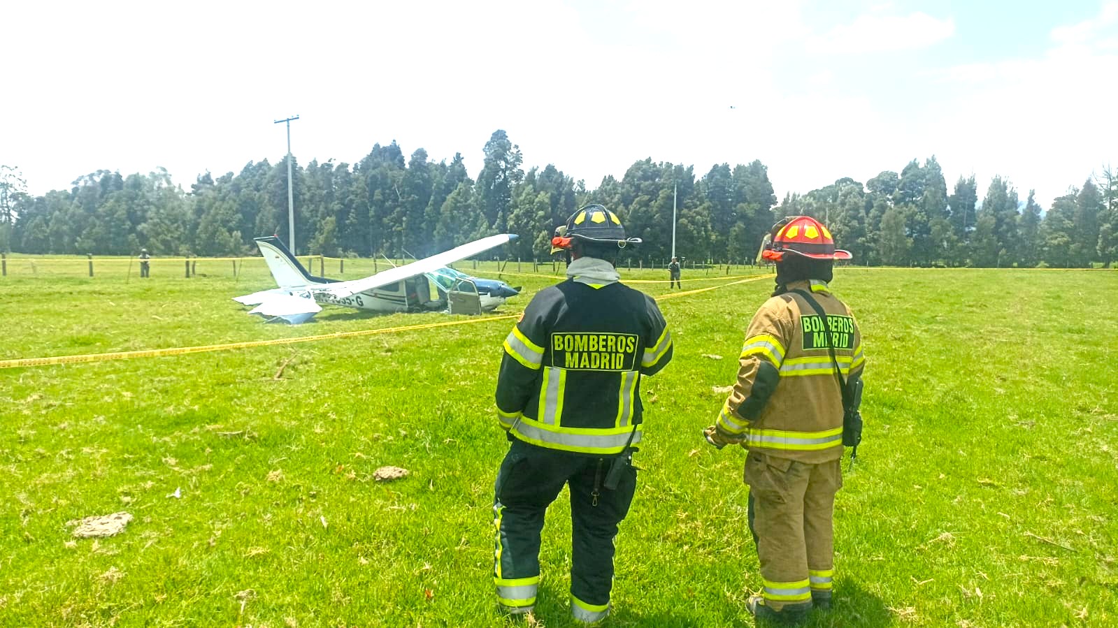 ‘Milagro en BojacaAeronave realiza dramatico aterrizaje de emergencia y sus ocupantes salen ilesos1