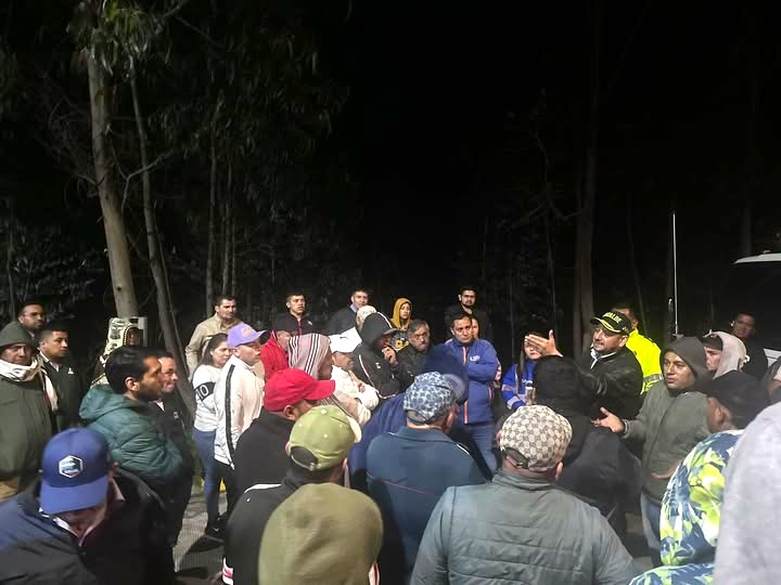 ¡Basta de promesas Transportadores exigen arreglos urgentes en la via Zipaquira Pacho1