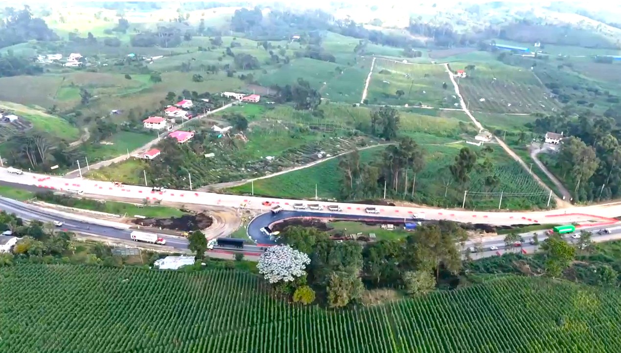 Via Bogota Girardot estara habilitada en Semana Santa obras avanzan en 902