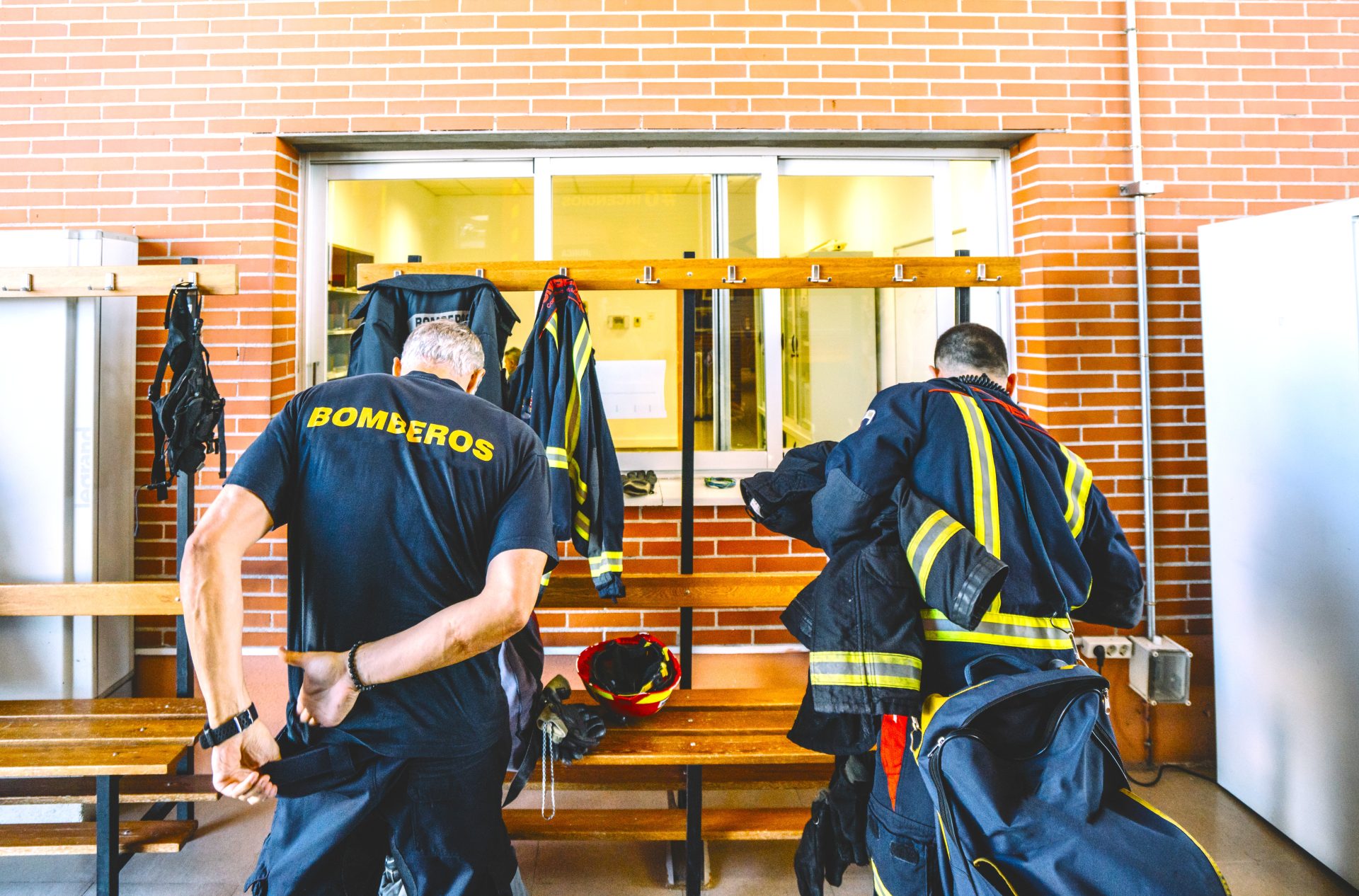 Bomberos se movilizan por su dignidad gran planton este martes 13 de mayo en Bogota2