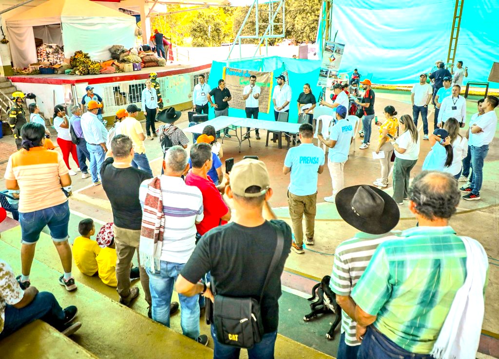 Cundinamarca responde Solidaridad para las familias damnificadas de Medina y Paratebueno1