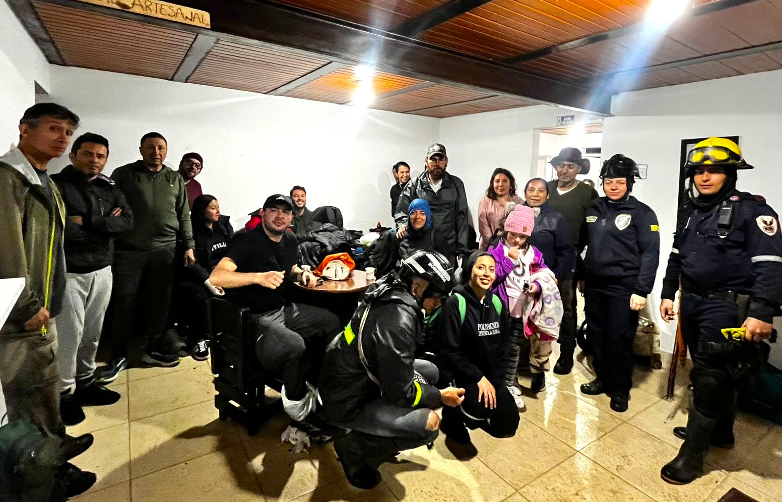 Senderistas rescatados. Foto Bomberos de Choachí.