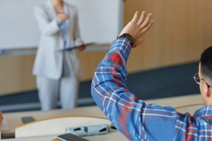 student answering at lecture 2025 03 05 12 31 30 utc
