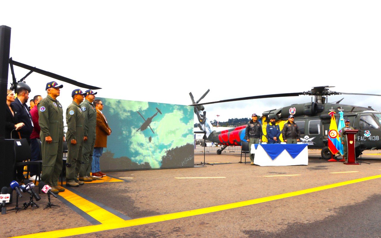 Colombia adquiere helicopteros Firehawk para fortalecer respuesta a desastres naturales2