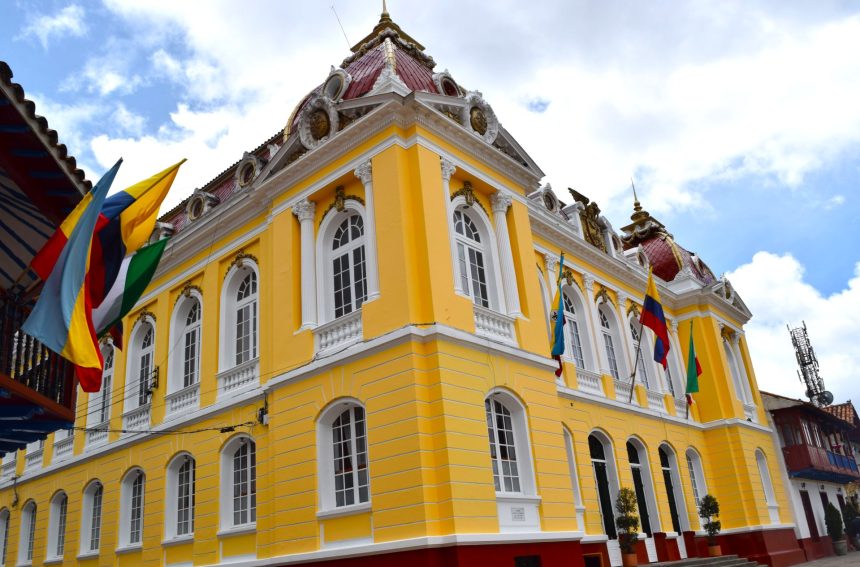 Concejo rinde homenaje historico a Zipaquira por sus 425 anos de fundacion