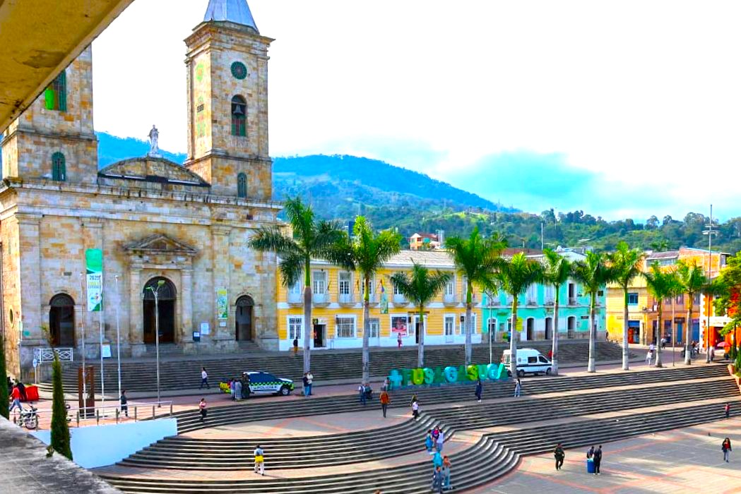 Fusagasuga le dice si a la Region Metropolitana Bogota–Cundinamarca