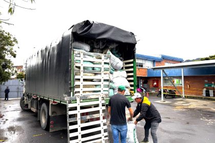 Golpe a la ilegalidad ambiental decomisan 69 bultos de carbon vegetal en operativo conjunto en Sopo1