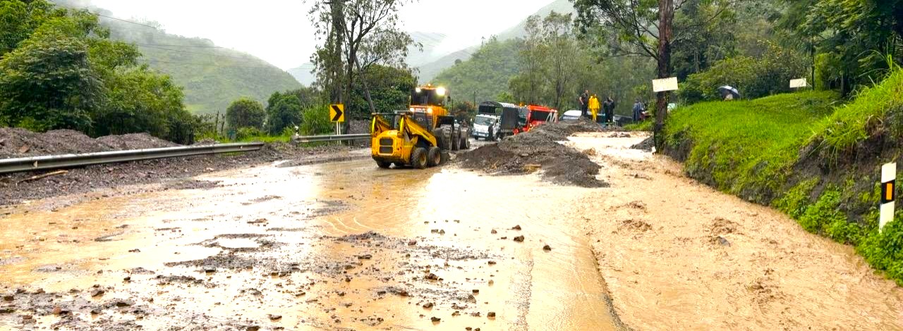 Lluvias en Cundinamarca provocan cierres viales y alerta roja por deslizamientos1