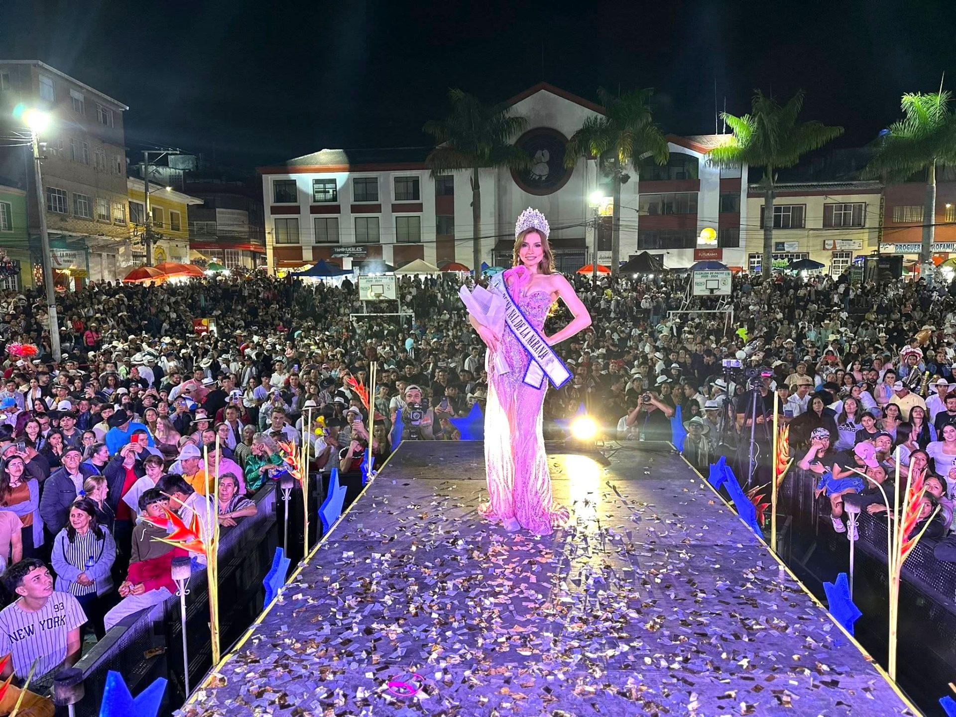 Paula Valeria Gallo se corona Reina Nacional de la Naranja en Pacho y llena de orgullo a Caldas2