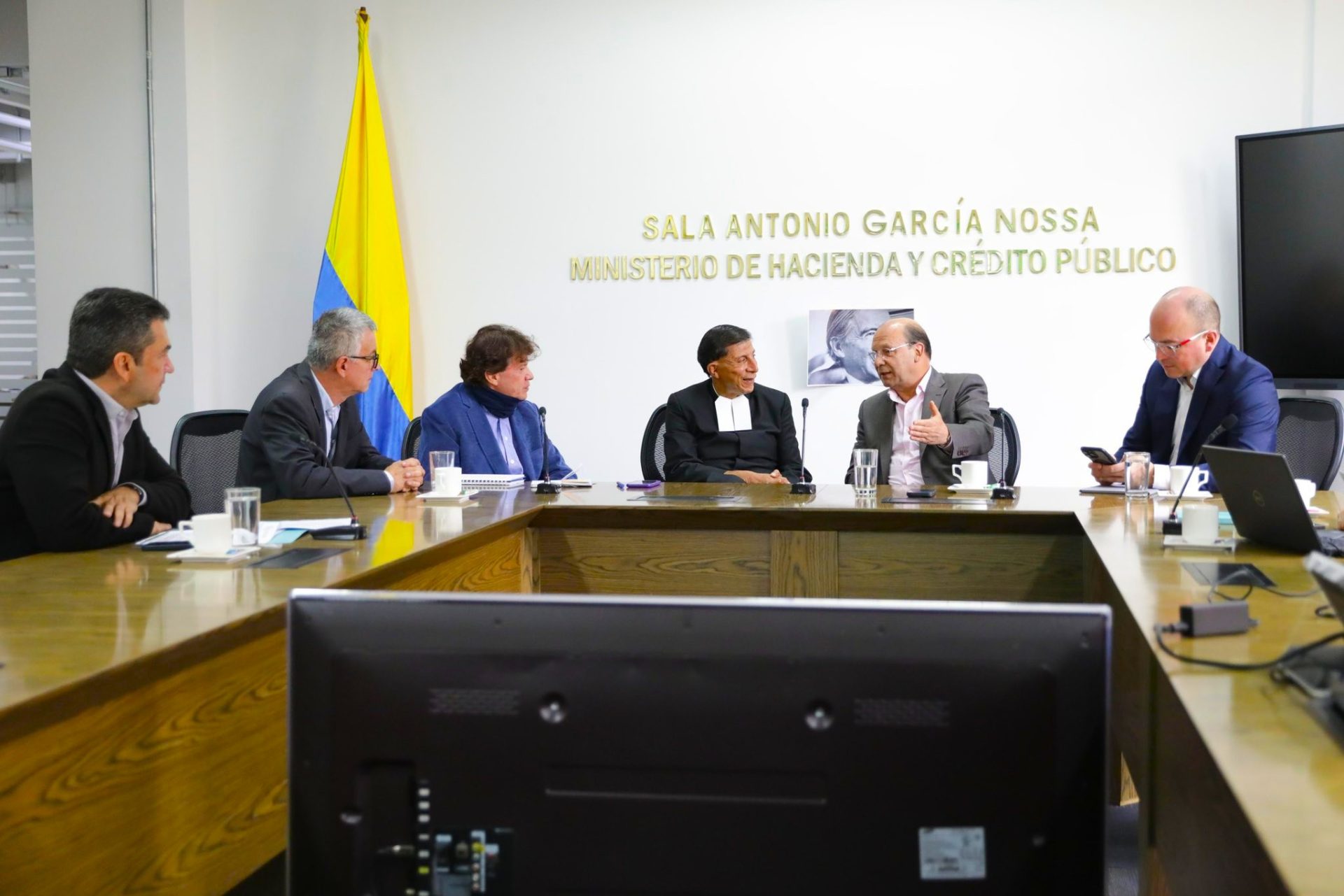 Zipaquira camina en la transformacion educativa con el Centro de Inteligencia Artificial 1