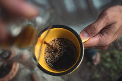 put a drip coffee at the counter 2024 12 07 02 19 27 utc