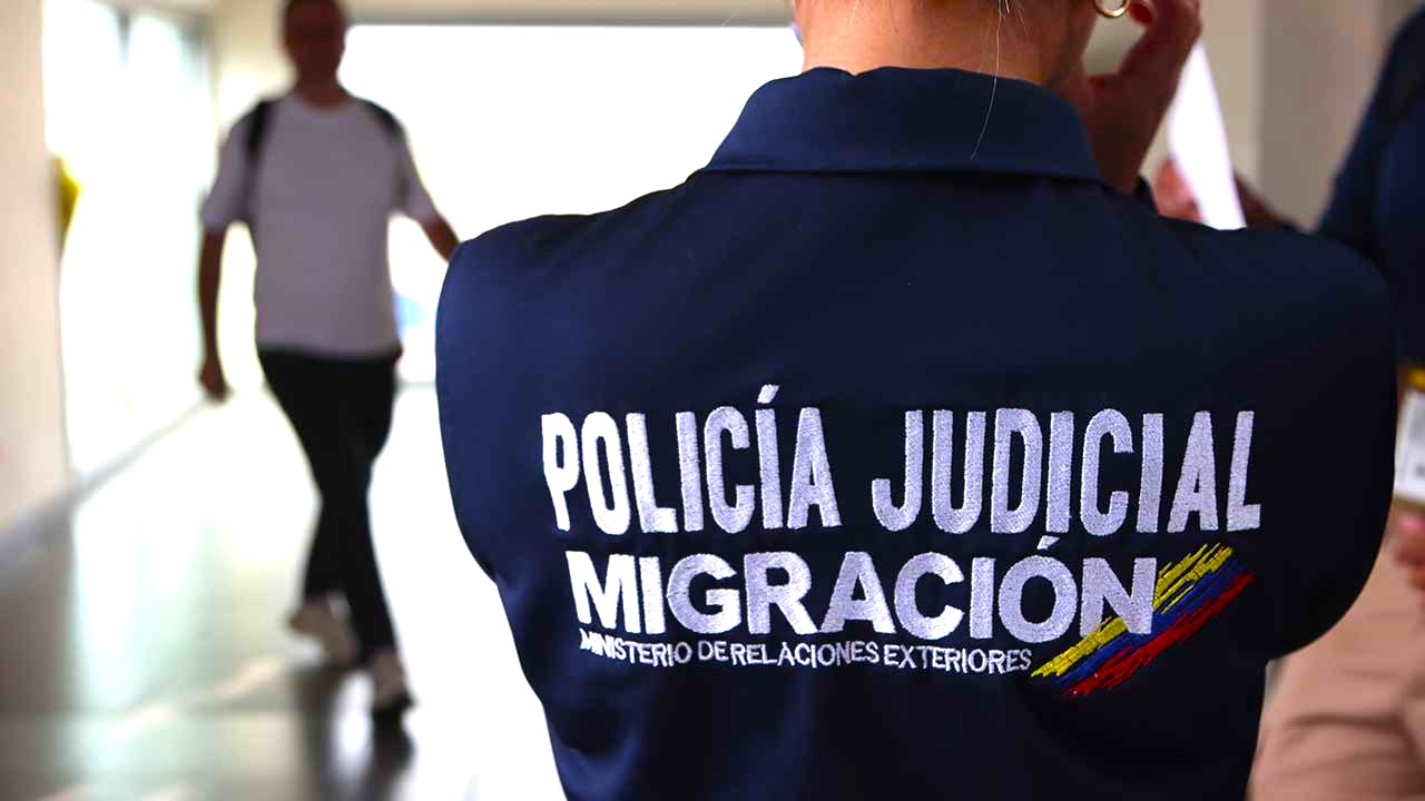 Estafadores en redes sociales ofrecen falsos tramites de PPT y cedulas de extranjeria Migracion1