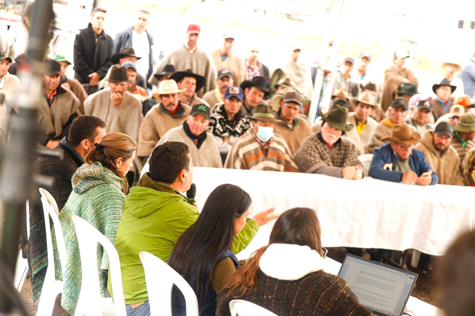 Paro paramero y campesino en Boyaca mantiene bloqueo intermitente en la via nacional1