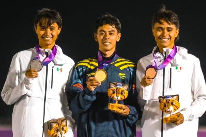 Pedro Marin orgullo de Choconta campeon y record panamericano en los 5.000 metros en Paraguay1