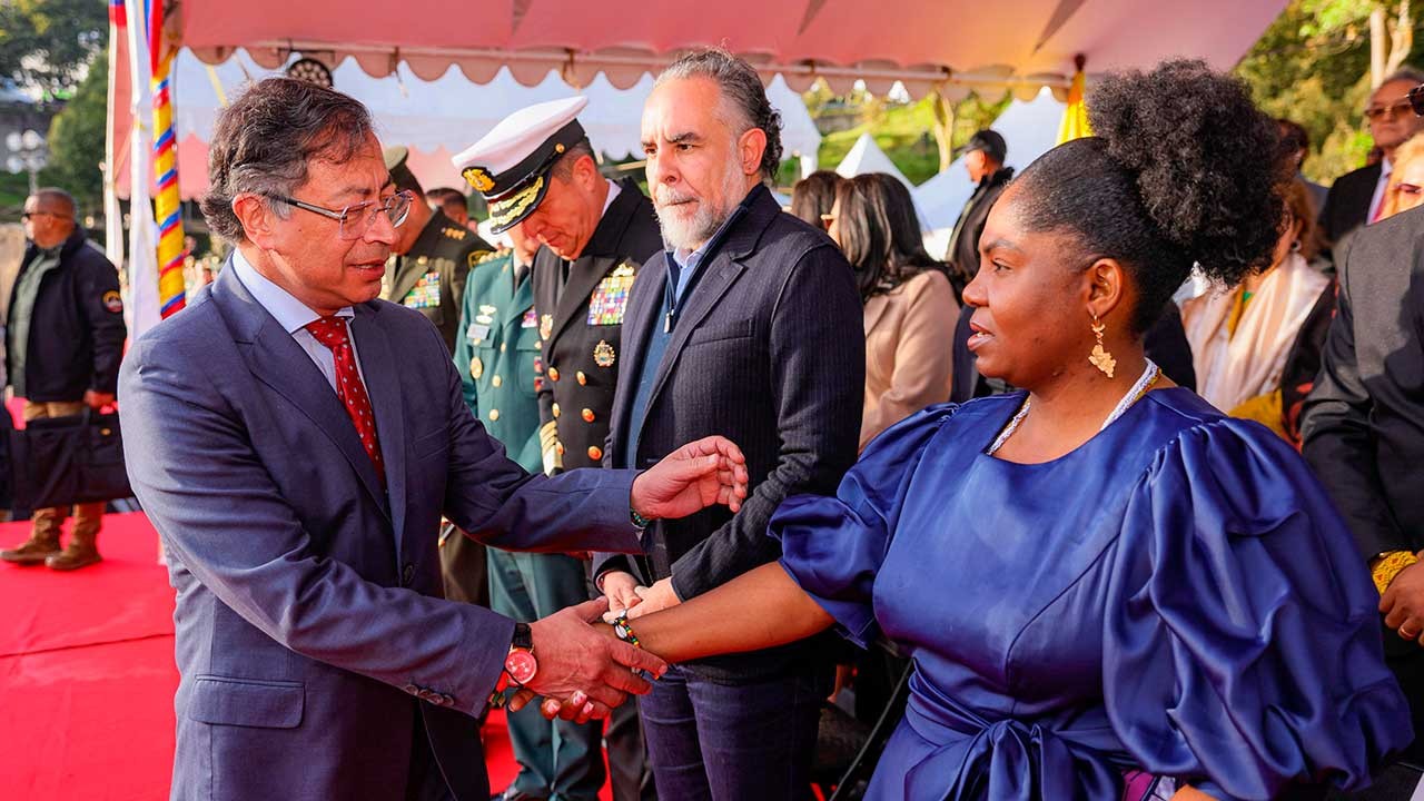 Petro en el Puente de Boyaca El dialogo es la fuerza de la paz2