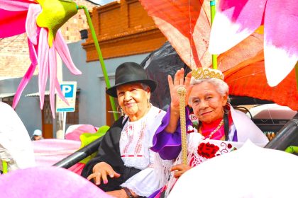 Reinado del Adulto Mayor 2025 Zipaquira de fiesta con comparsas cultura y coronacion