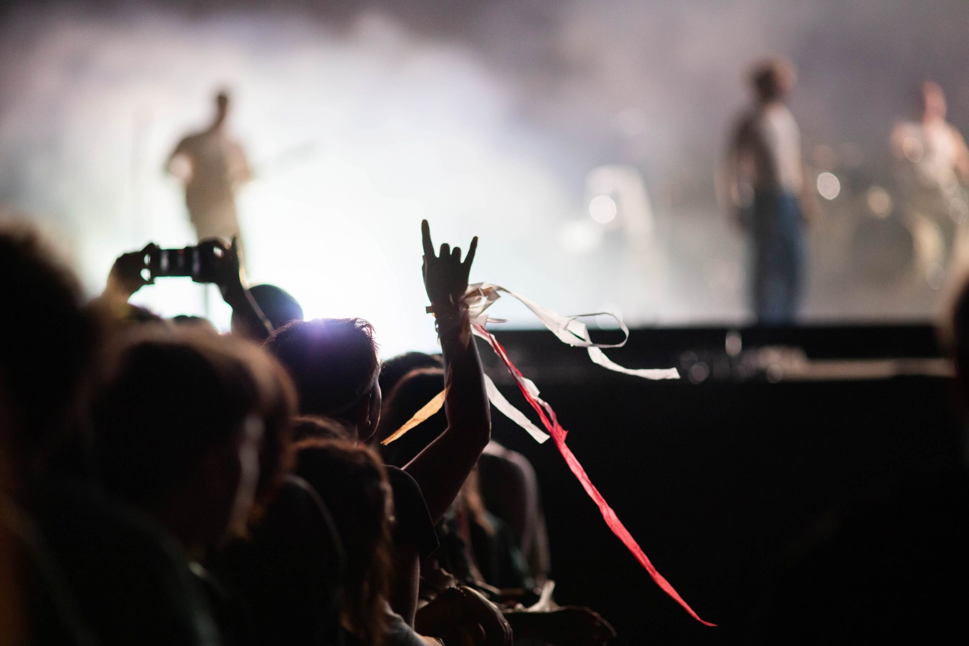 crowd partying stage lights live concert summer mu 2025 03 24 23 18 15 utc