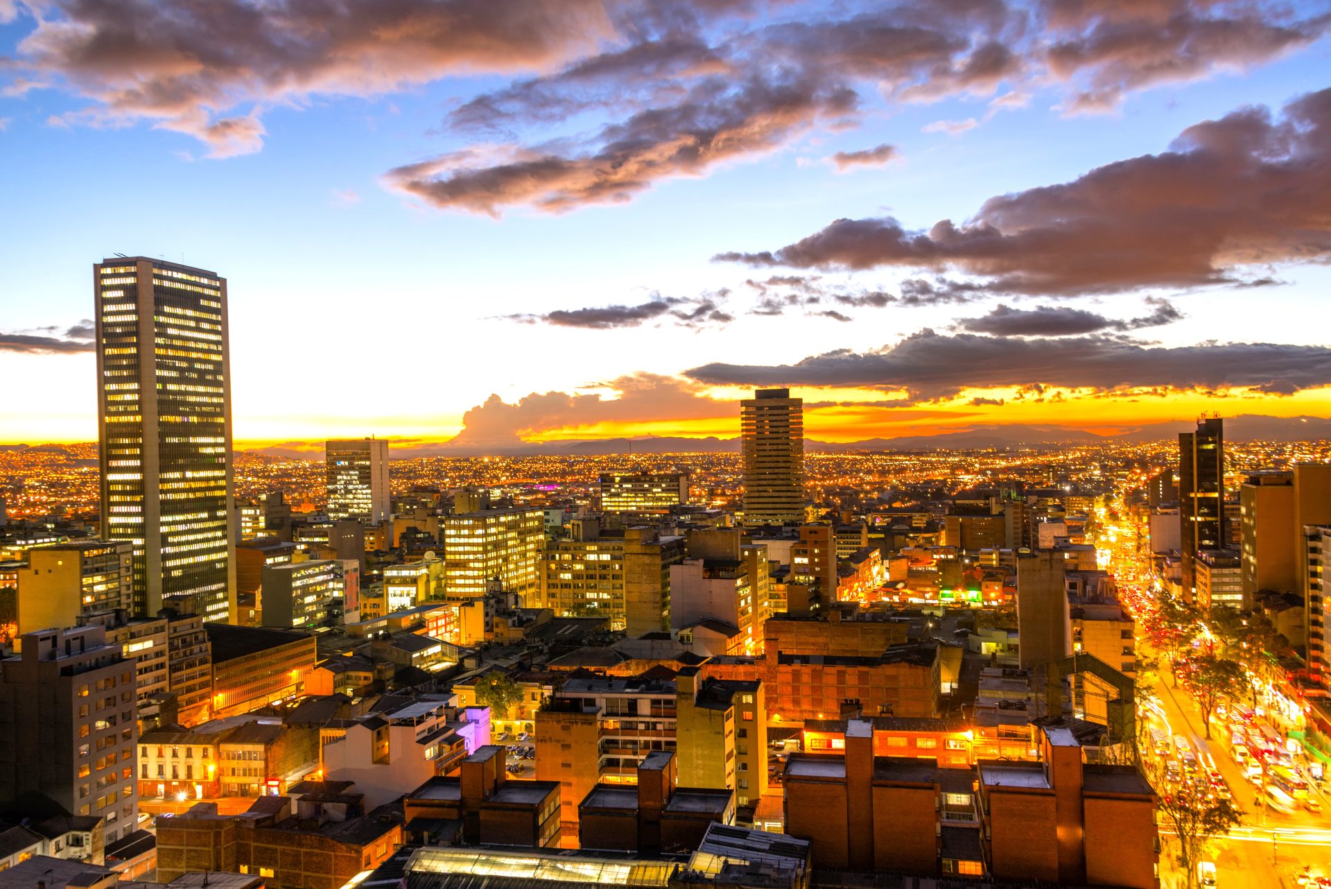Bogota respira futuro la ciudad lanza estrategia global para reducir en 30 la contaminacion del aire al 20302
