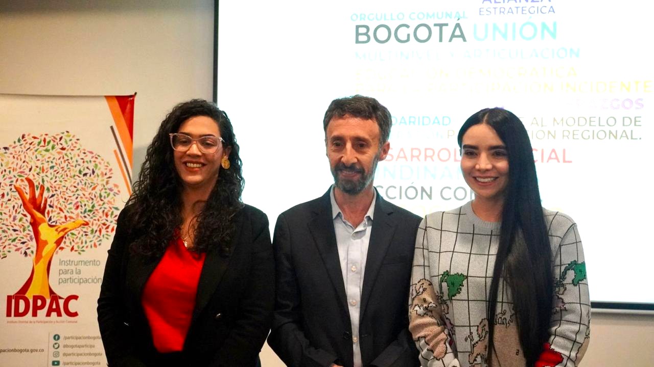 Bogota y Cundinamarca firman acuerdo para fortalecer la participacion ciudadana1