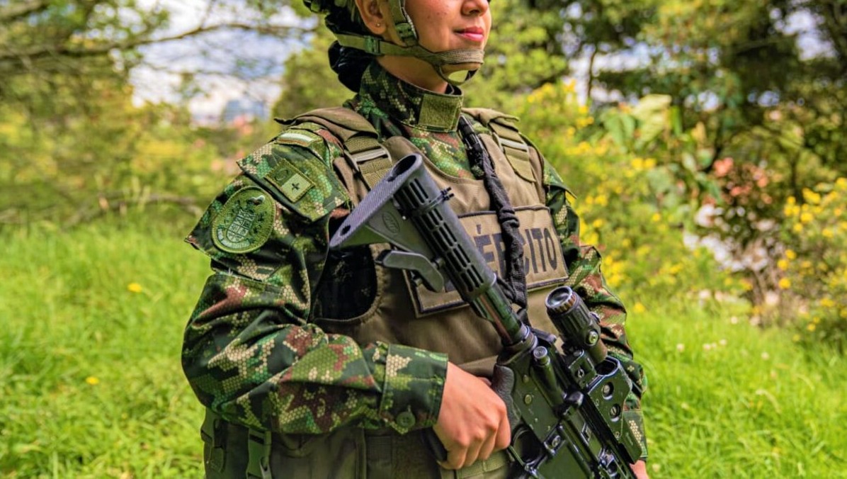 Ejercito debe garantizar ascenso de capitan en licencia de maternidad1