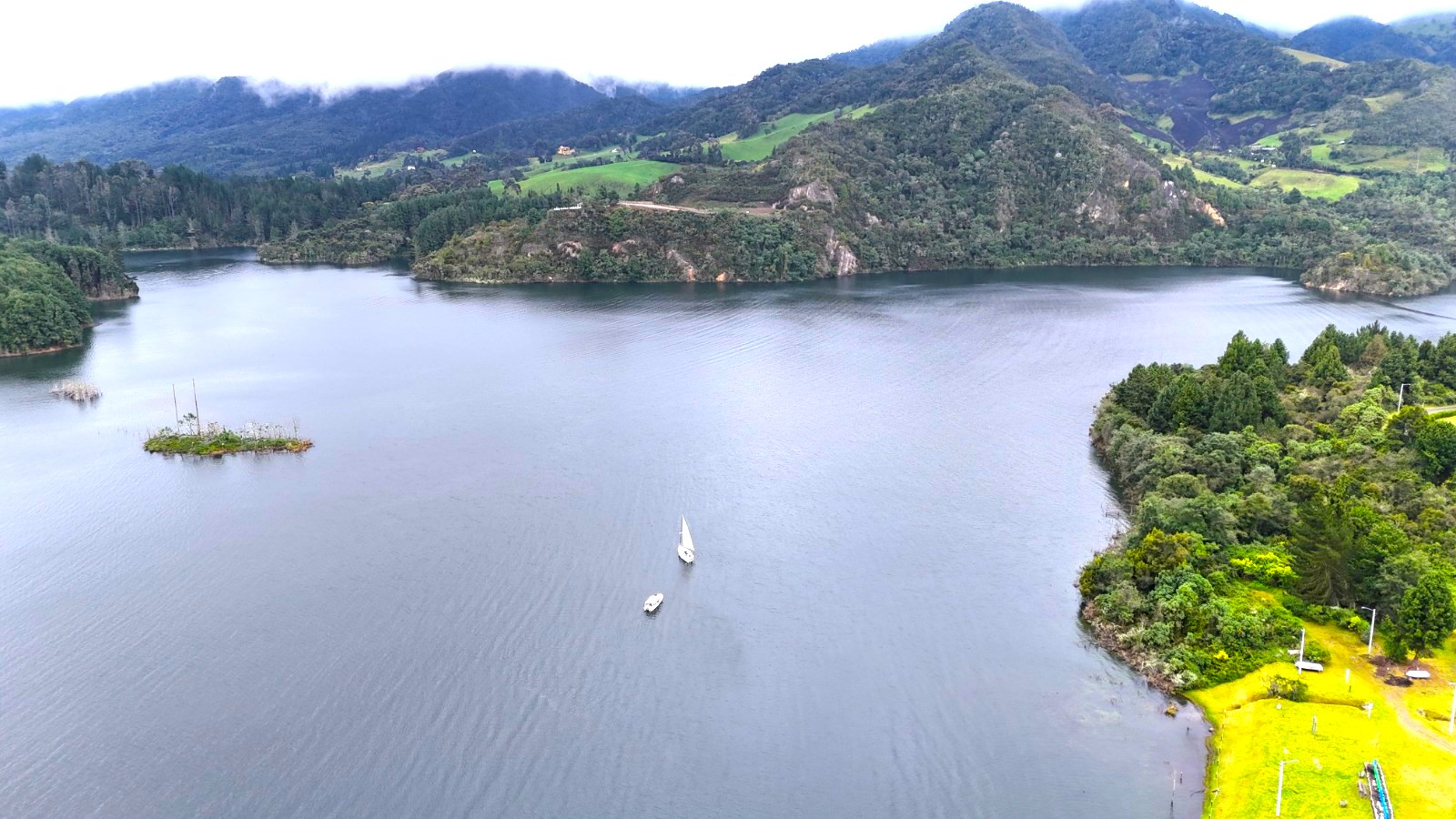 Embalse del Neusa reabre actividades nauticas y se consolida como destino de turismo sostenible