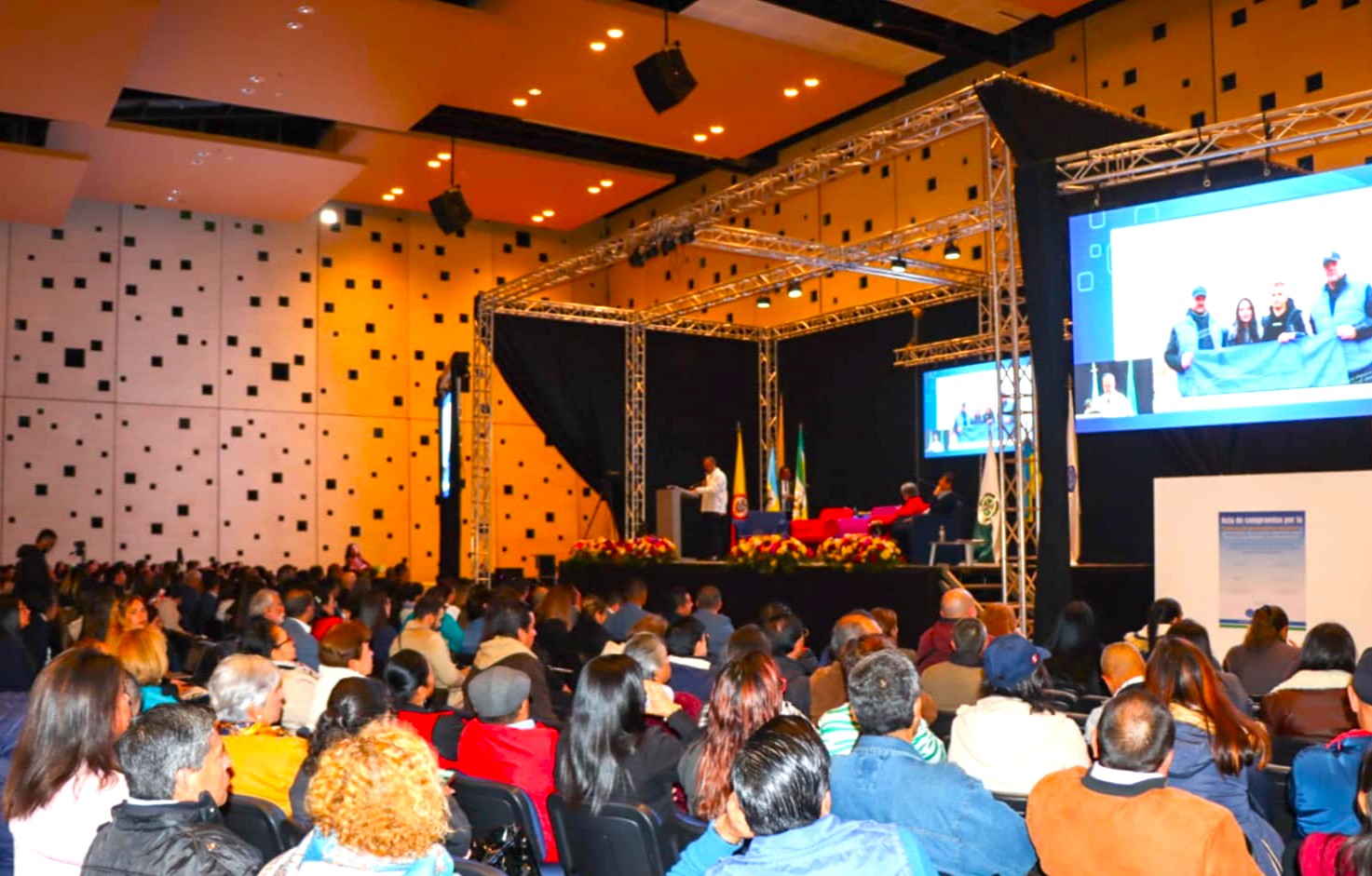 En Cajica Personeria lidera Conversatorio Internacional por la Paz y los Derechos Humanos 20251