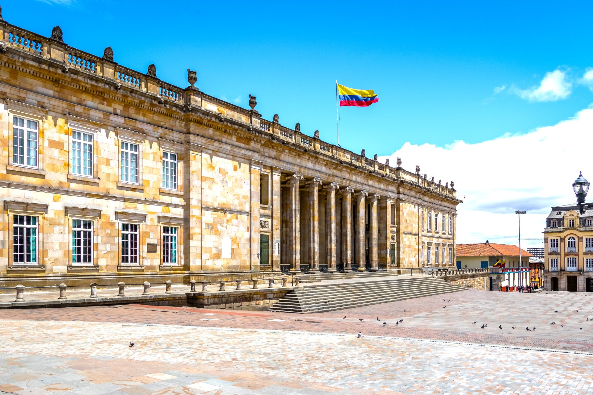 Senado debate referendo que busca dar autonomia fiscal a los departamentos en Colombia1