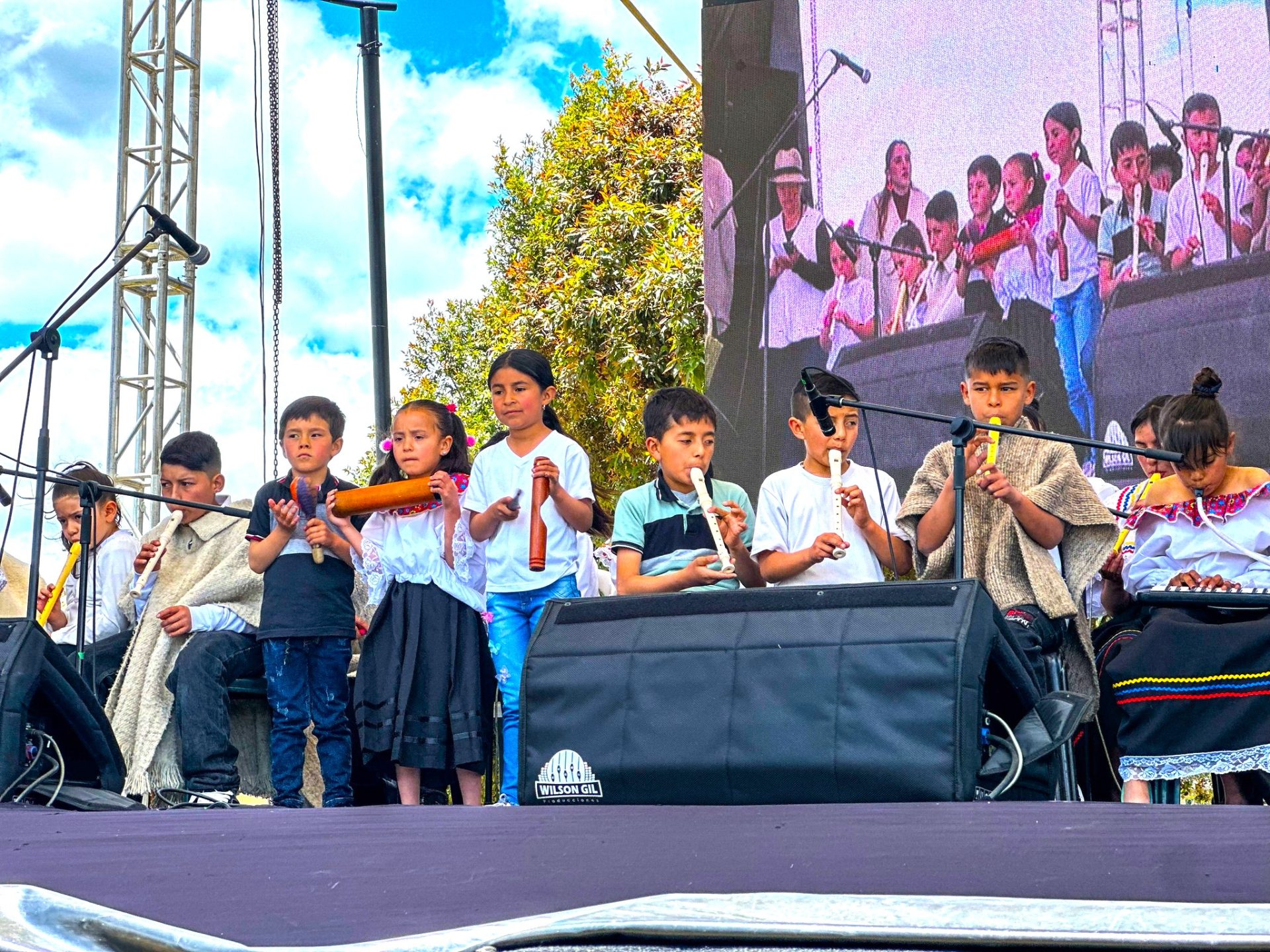 Tejilarte 2025 lleno de color y cultura a Sutatausa con tradicion musica y homenaje ancestral5