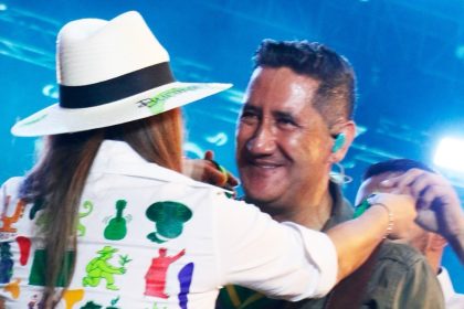 ‘Heredero condecorado como Ciudadano Meritorio y se consagra como embajador de la carranga