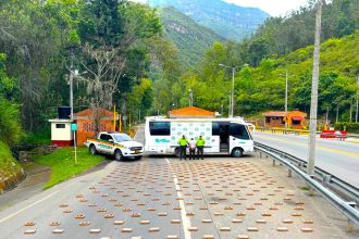 Incautan de 266 paquetes de cocaina en Caqueza sobre la via al llano 1