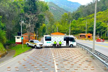 Incautan de 266 paquetes de cocaina en Caqueza sobre la via al llano 1