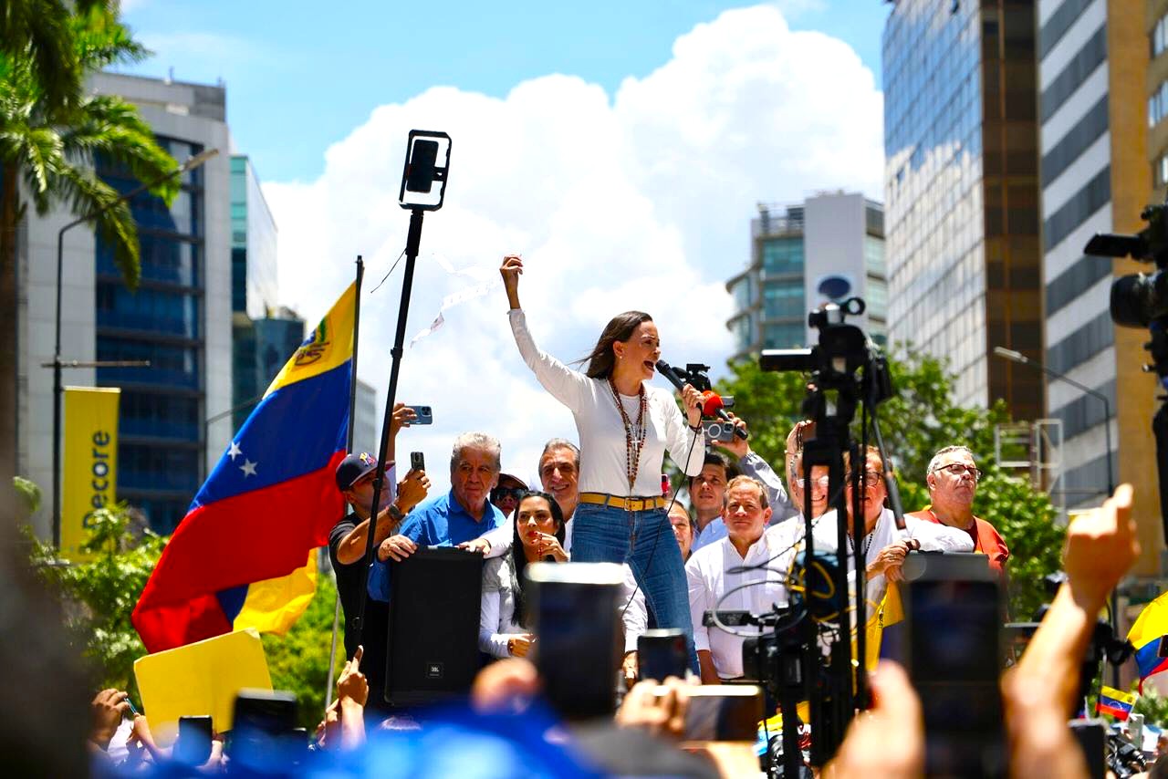 Maria Corina Machado la voz que desafio el silencio y conquisto el Nobel de la Paz 20251