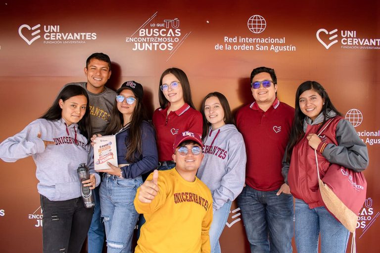 Estudiantes Campus Universitario Cuerpo 1 1