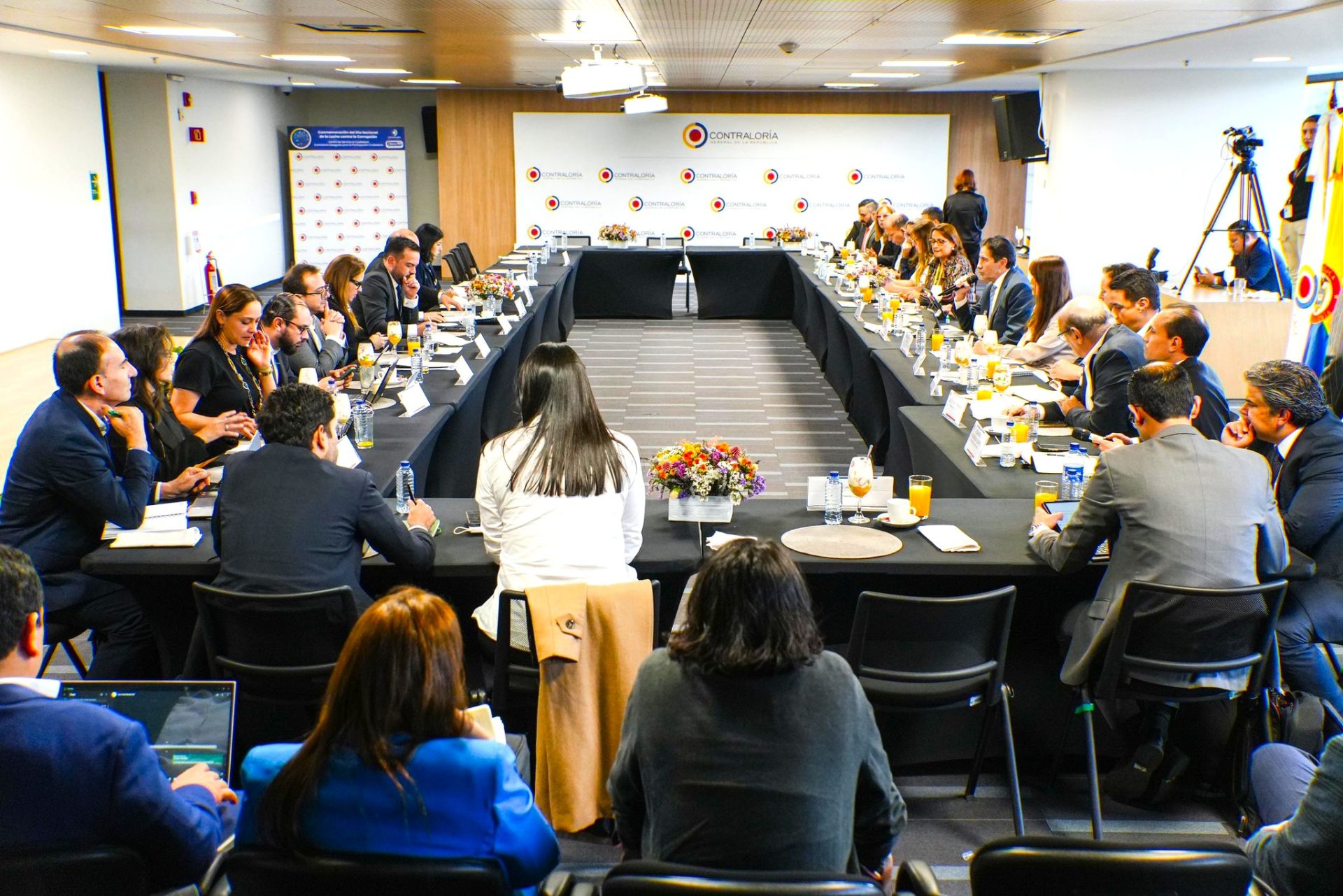 Gobierno analiza propuesta que redefine el cobro de la energia en Colombia2