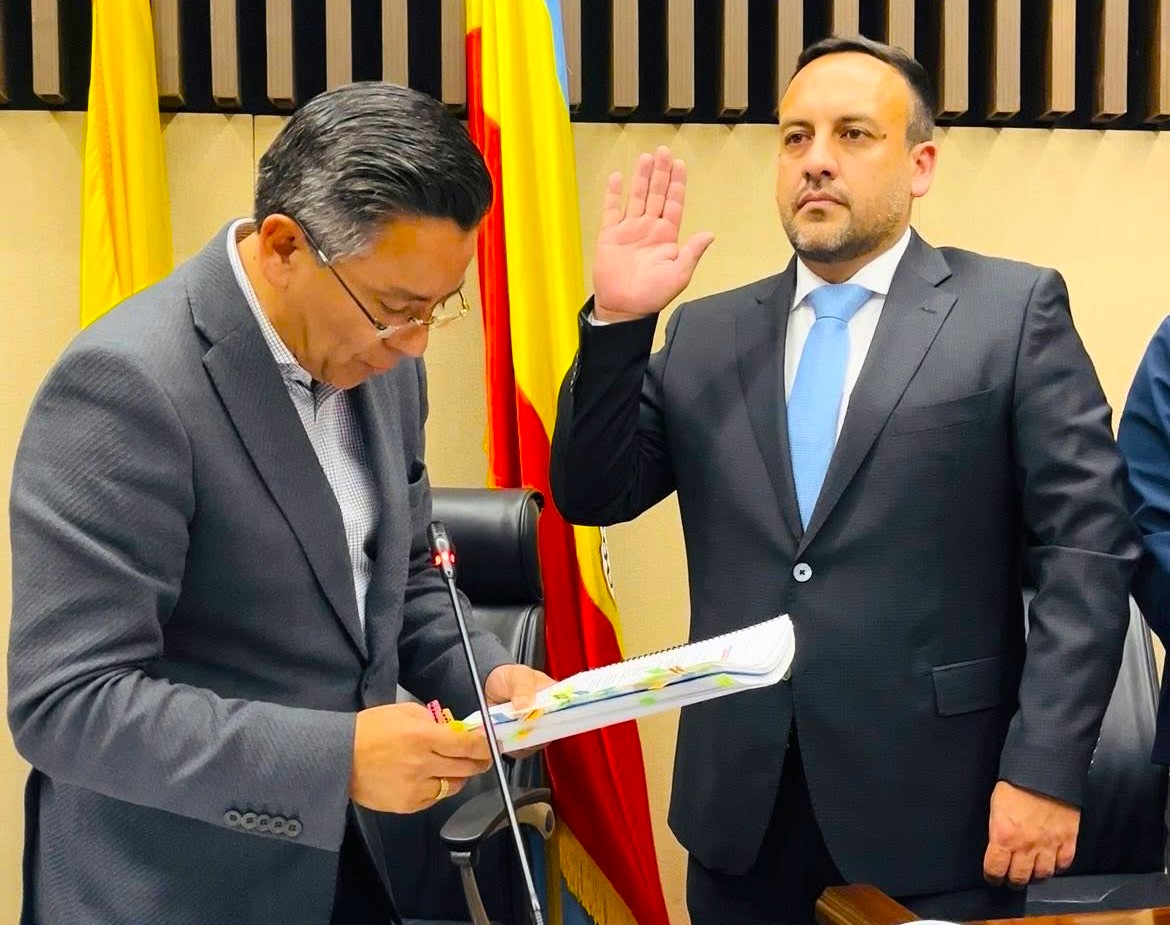 La Asamblea de Cundinamarca eligio su Mesa Directiva 2026 Juan Gabriel Ayala la presidira2