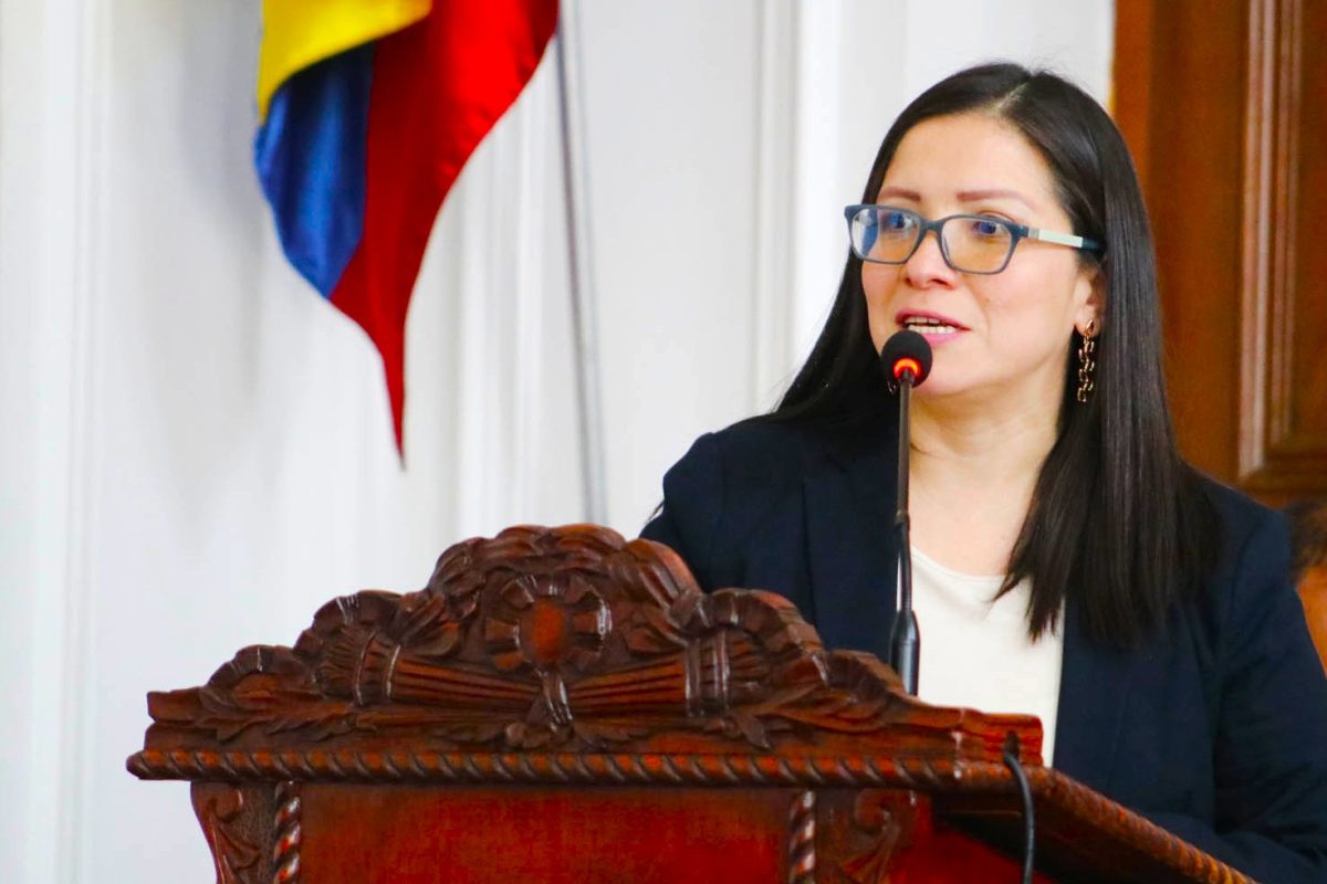 Yeimys Angelica Cruz Mantilla continuara como secretaria general del Concejo de Zipaquira en 20261