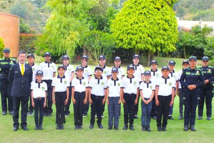 Chia presenta a sus nuevos lideres juveniles ninos que asumen el compromiso ciudadano desde temprana edad1
