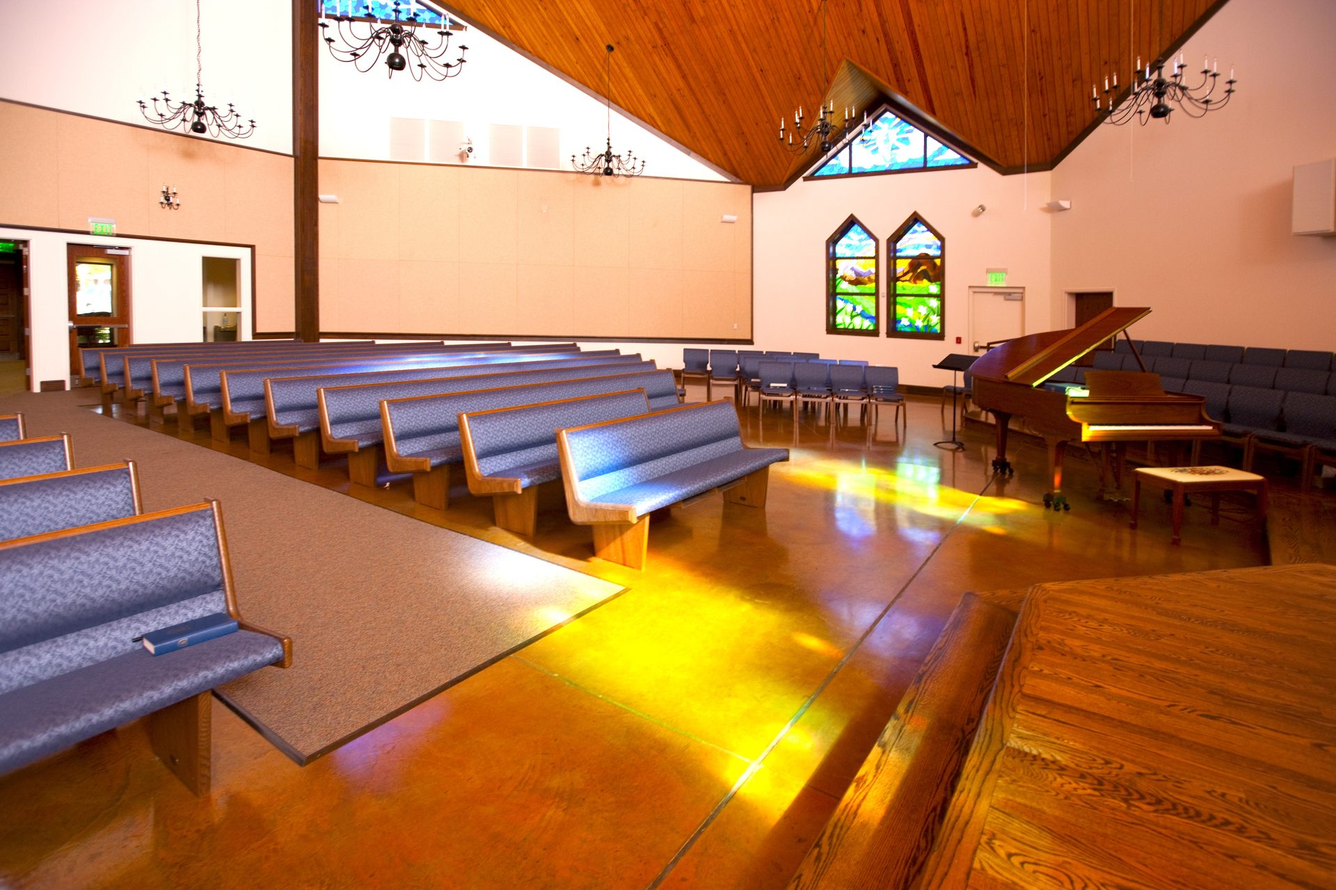 Corte ordena a condominio abrir su capilla a todas las religiones y dejar de limitarla al culto catolico2