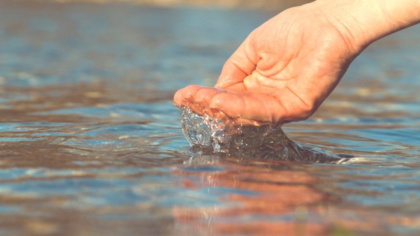 El agua que nace en la comunidad ya tiene respaldo legal en Colombia1