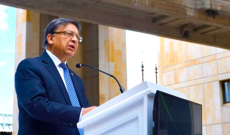 Juez exige retractacion al presidente de la Corte Constitucional por senalamiento grave contra la madre de su hijo1