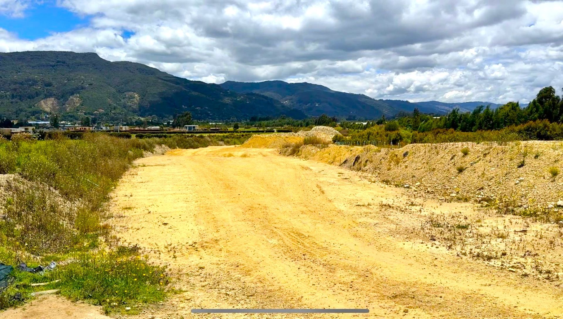 Luz verde ambiental a la Troncal de los Andes y a nueva solucion vial en Chia